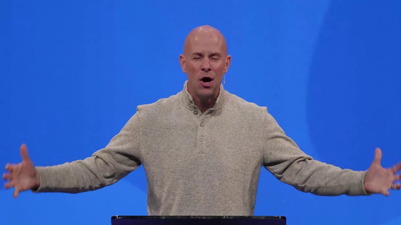 Join Us Live! 11:30am Service