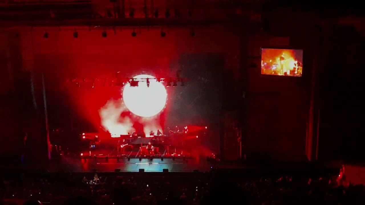 Brit Floyd, One of these days