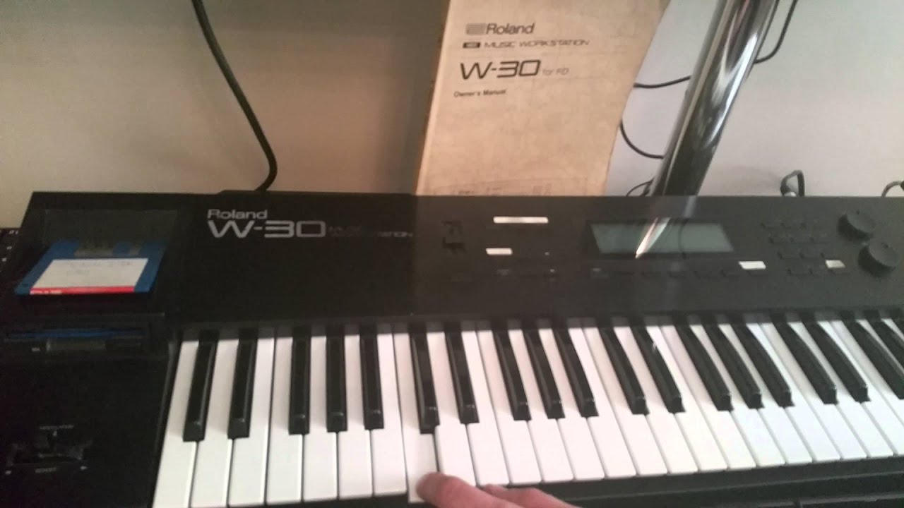 The Prodigy - Liam Howlett's Roland W30 Keyboard  - Everybody In the Place XL Mix and samples.