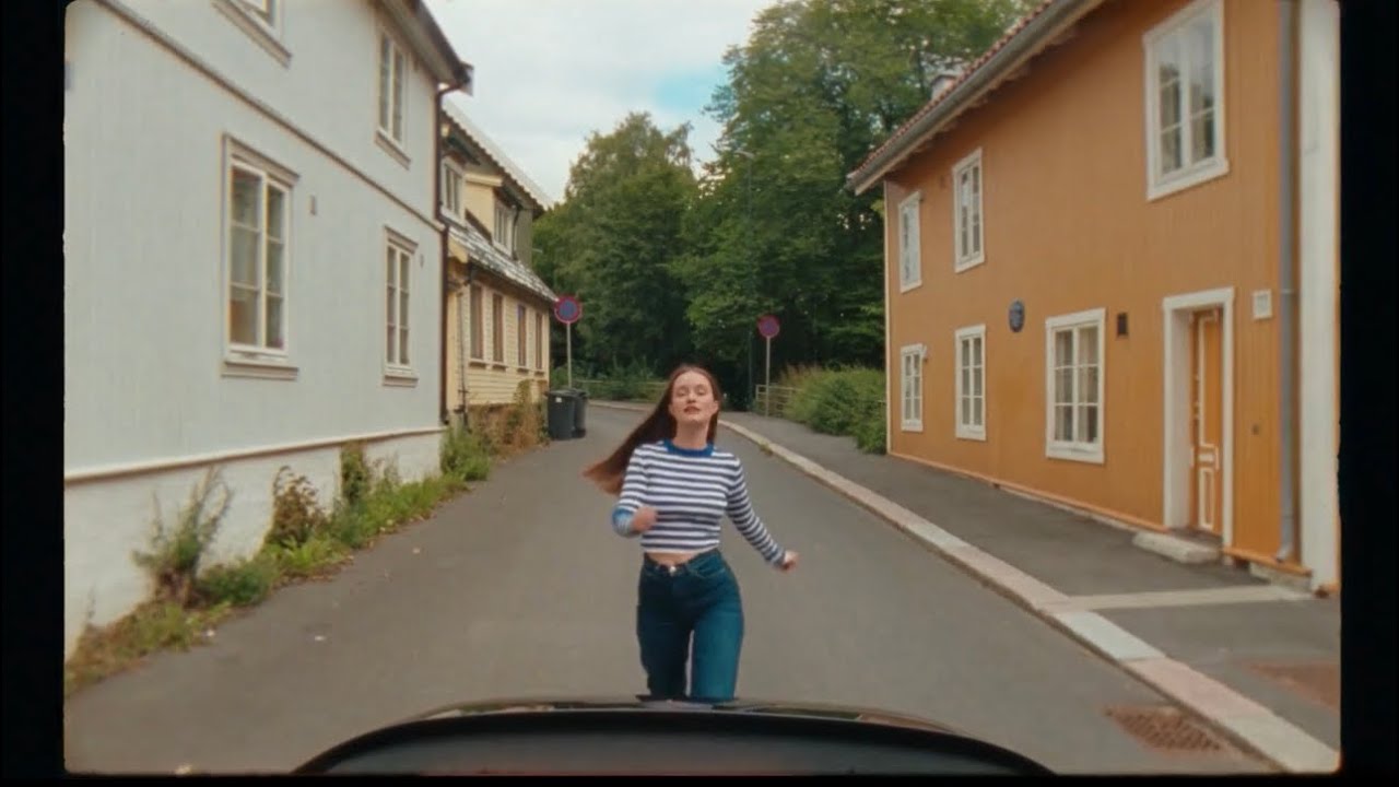 Sigrid - A Driver Saved My Night (Alternative Mix Version)