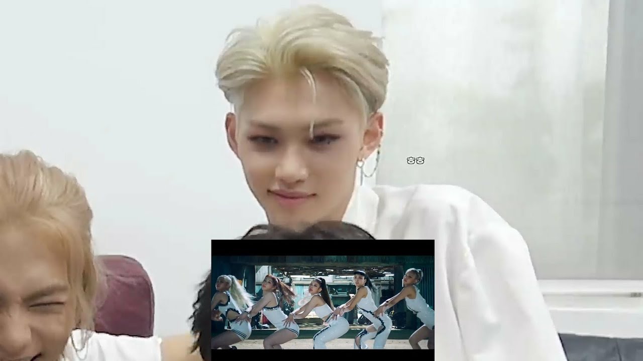 STRAY KIDS Reaction to ITZY 