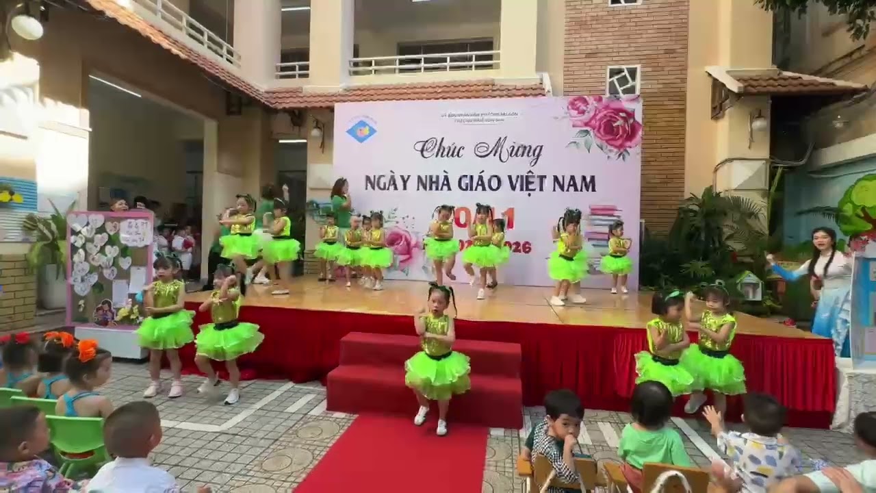 Bong mua Ech ngoai day gieng