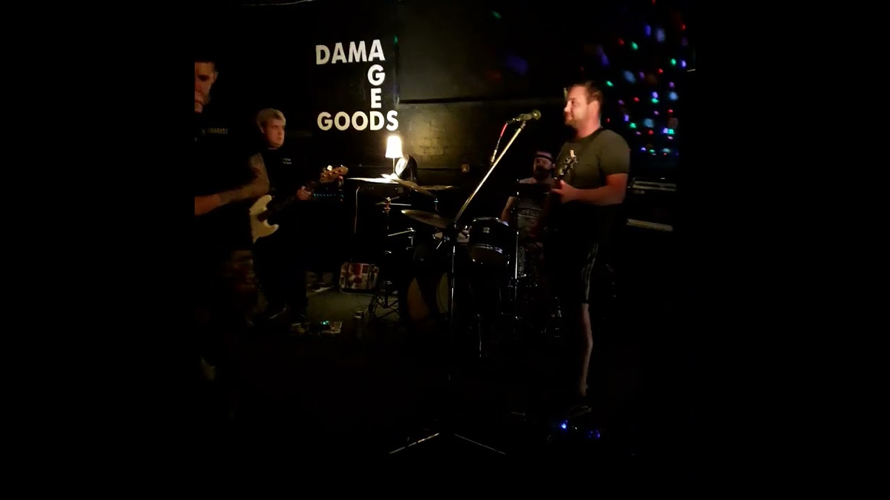 Fixer at Damaged Goods, Leeds, 2/9/22