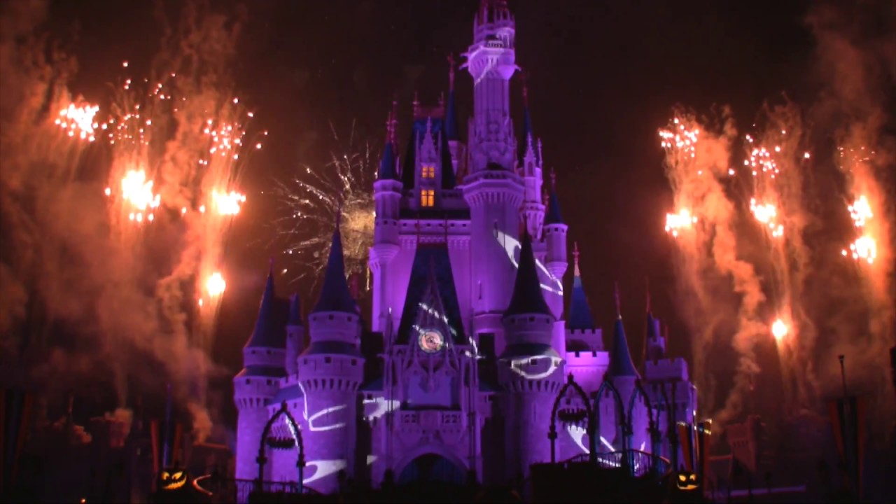 Happy Hallowishes Fireworks 2017 (4K)