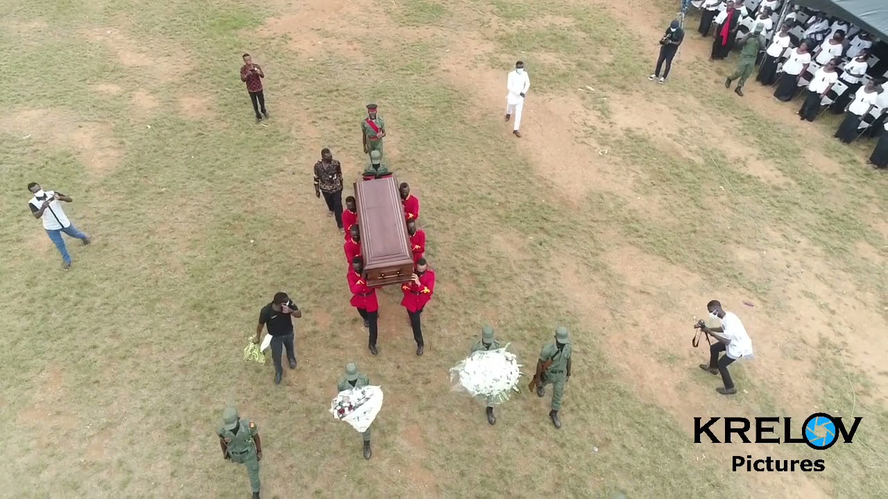 Mawuli School  sends Ex-Headmaster Home in Style with Dumedefor