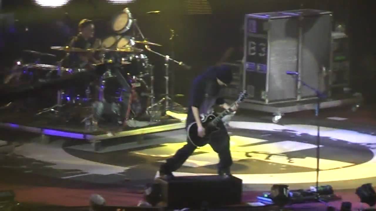 Tokio Hotel - A Brief Speech & Alien Live In Athens,Greece @ O.A.K.A. 10/09/09