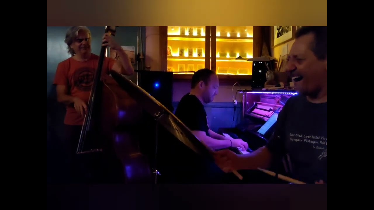 B.Y.S.Trio - Waltz for Ruth