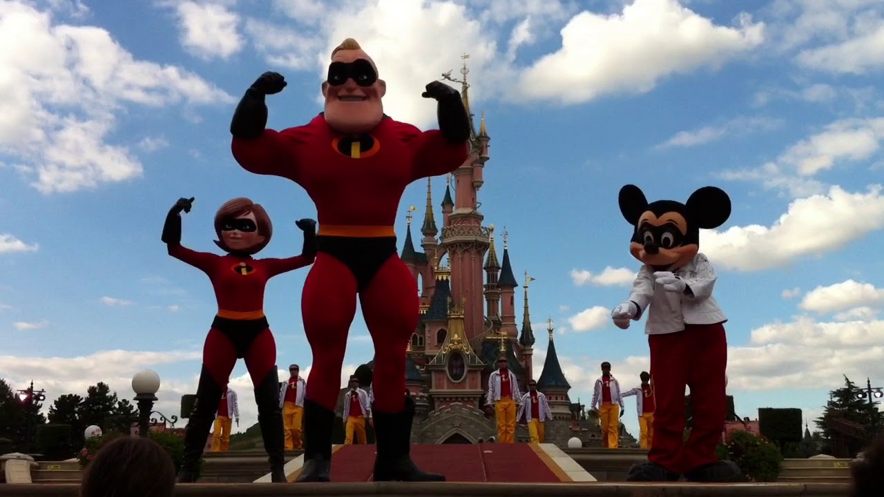 Disneyland Paris VINTAGE - Footage from 2010’s New Generation Festival - Disney Showtime Spectacular