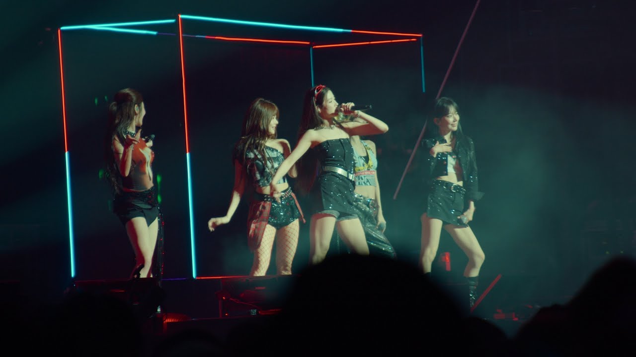 251013 LE SSERAFIM (르세라핌) 1-800-hot-n-fun @ ZOZOFES