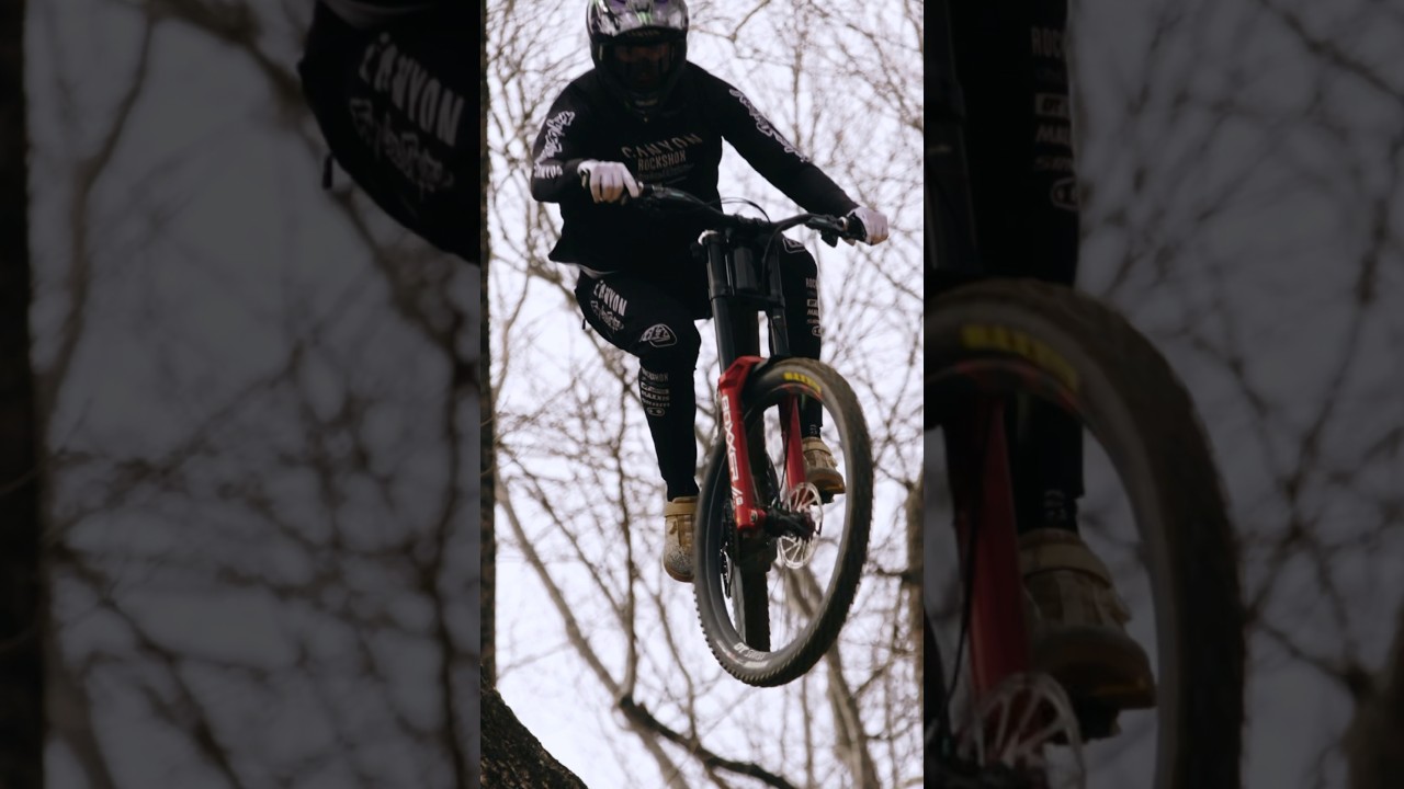 Getting those preseason downhill laps in 👊 #MyCanyon #CLLCTV #CanyonCFR #MTB #DH