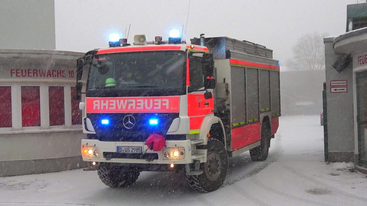 [SCHNEESTRUM ELLI!] - EINSATZFAHRTEN in DÜSSELDORF & HAMBURG | FEUERWEHR im DAUEREINSATZ!