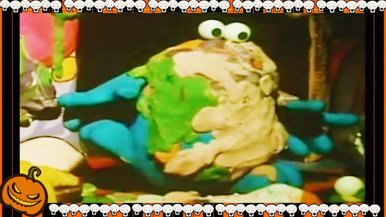 The Trap Door  👻  Creepy Crawly 👻 Full Episode 👻 Halloween Special 👻