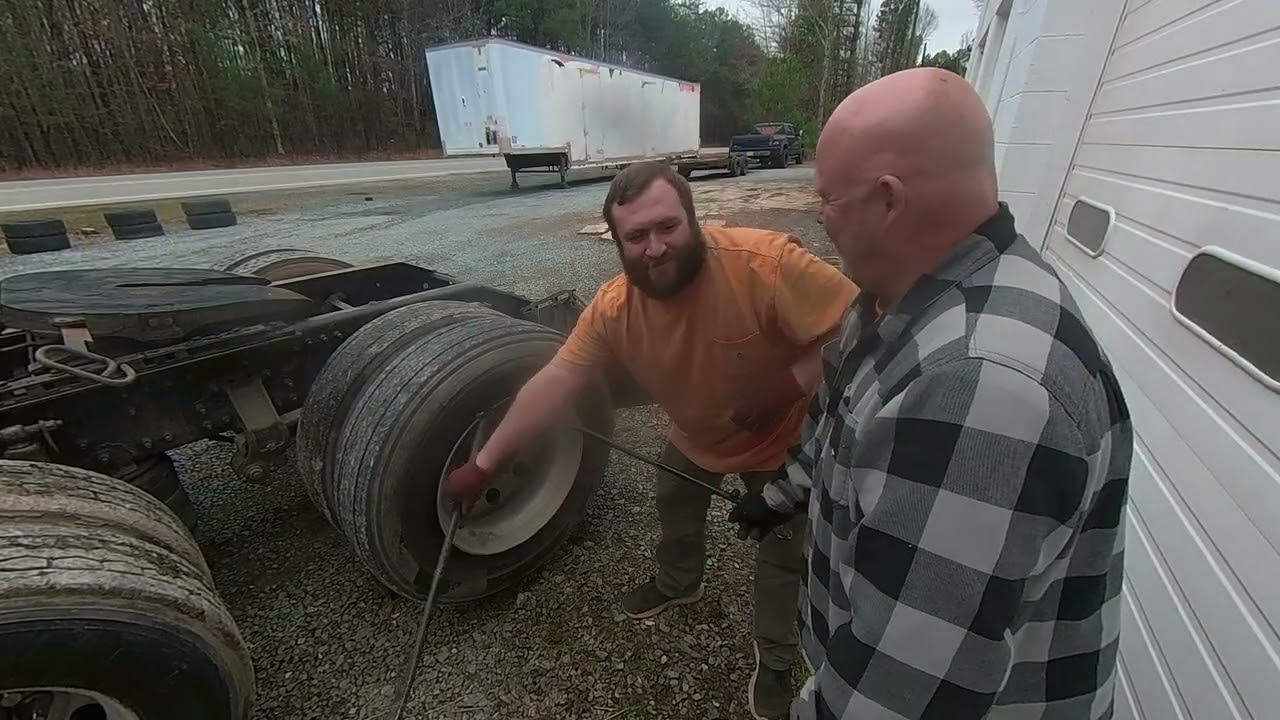 Changing Semi tire while still on truck!