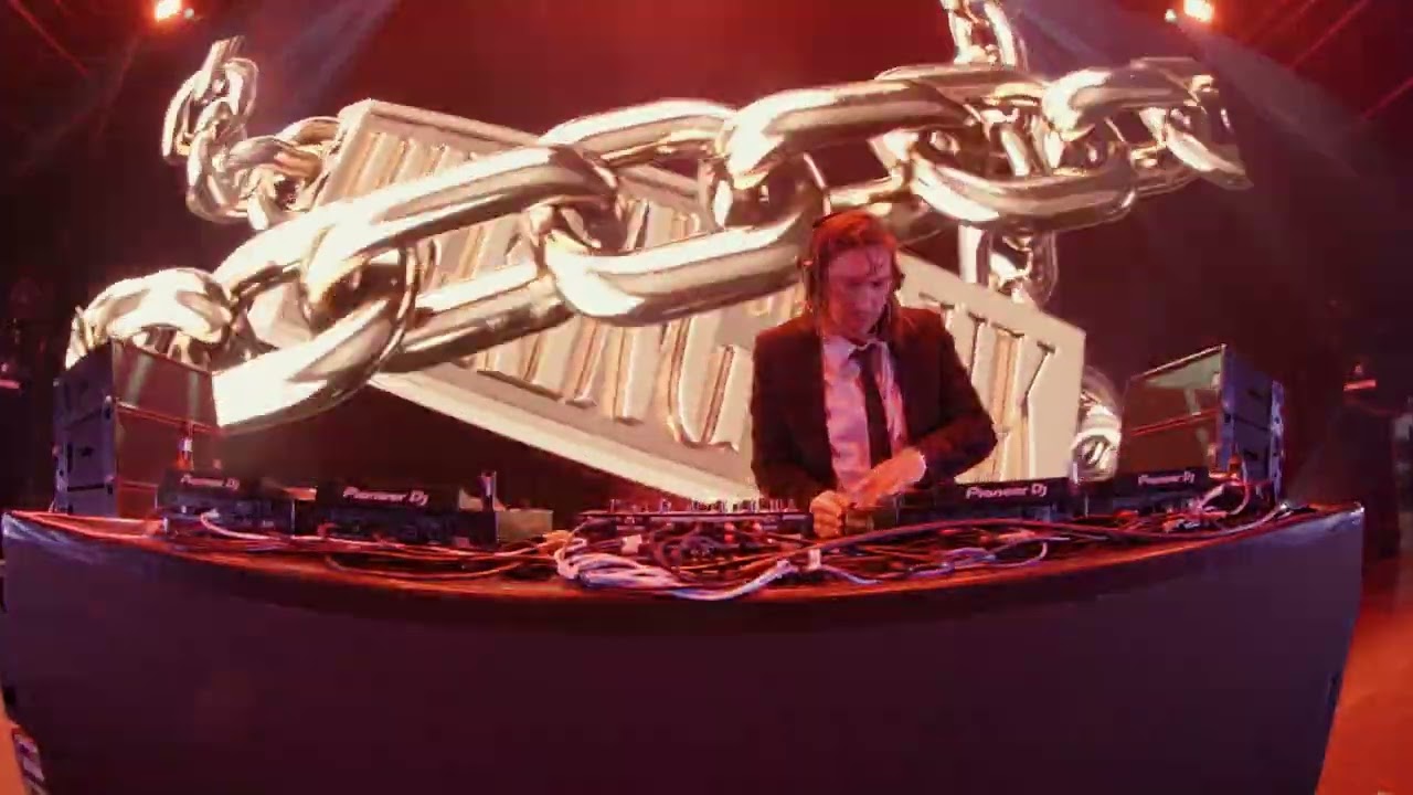 Peking Duk performing Wasted live at Rhythm and Vines 2024