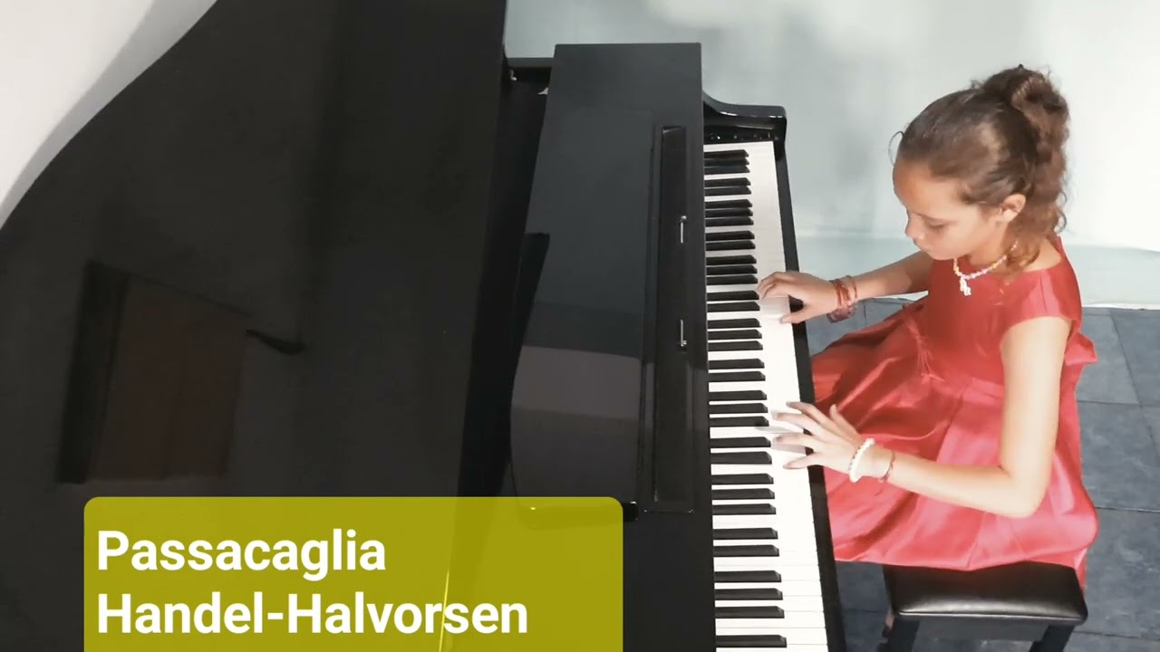 Mizki Piano 974  (Passacaglia Handel/Halvorsen)