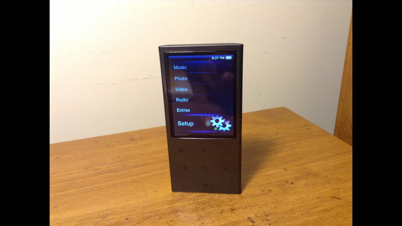 1st look of what comes on the Coby MP3 Player