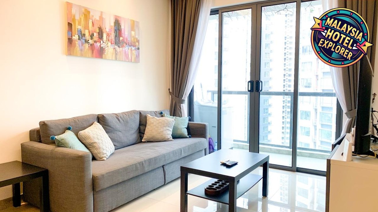 R&F 【1BR/DK】Stylish-Black Chic Designer Suite byⓗⓢ | Johor Bahru, Malaysia | Hotel Review ⭐