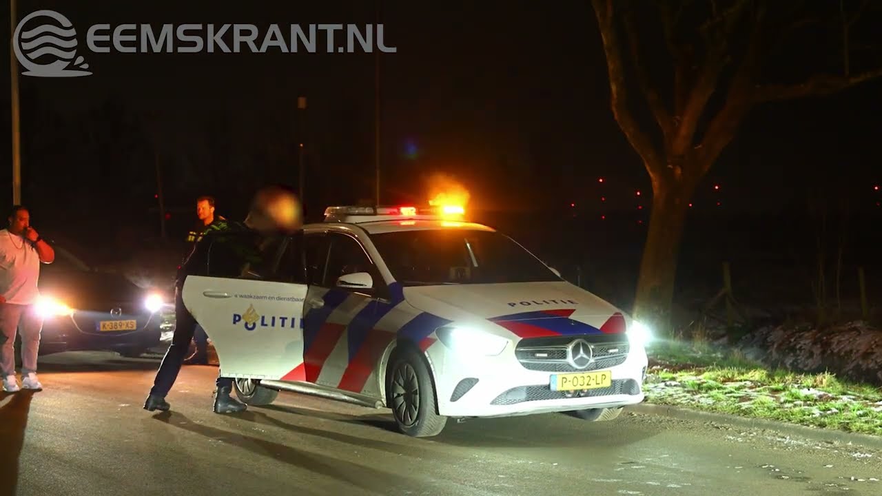 Mogelijke achtervolging eindigt in sloot langs de Opwierderweg in Appingedam