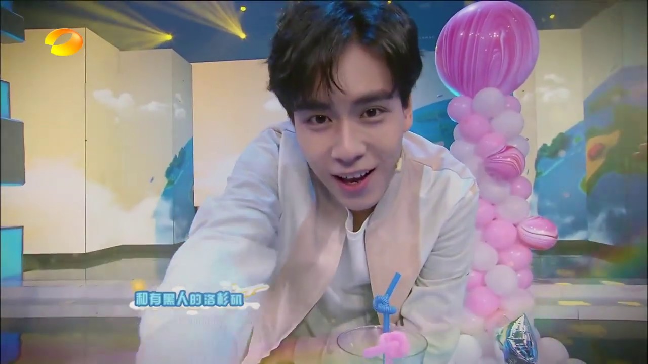 [快乐大本营]胡一天cut：现场跟“新女友”还原《小美好》 Happy Camp|芒果TV会员频道