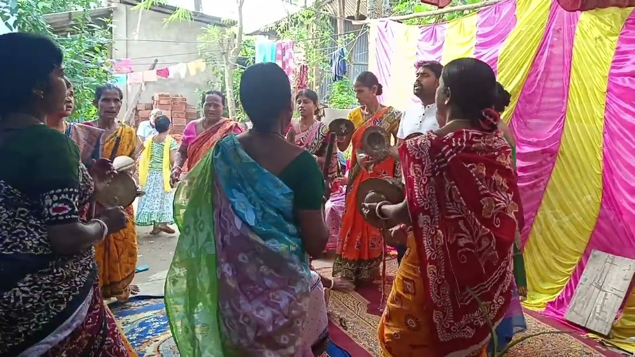 গুপিণী কীর্ত্তন। অফিস টিলা খোয়াই। 