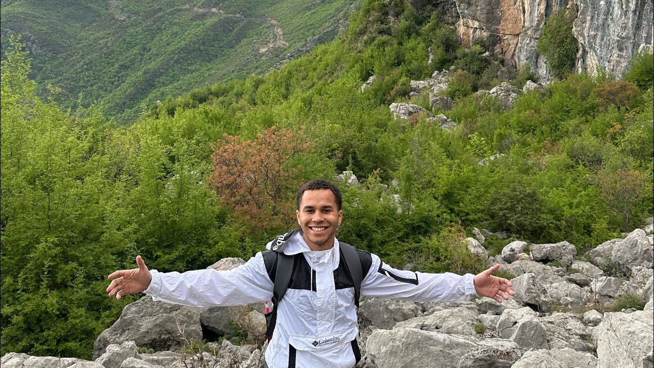 Acabou seu tempo na area Schengen? Venha pra cá! 🇦🇱