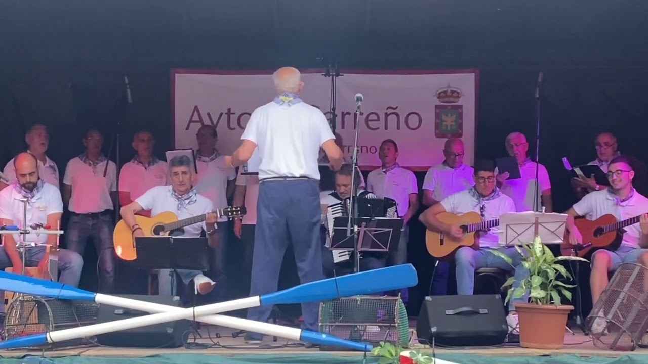 MOCINA DAME UN BESÍN