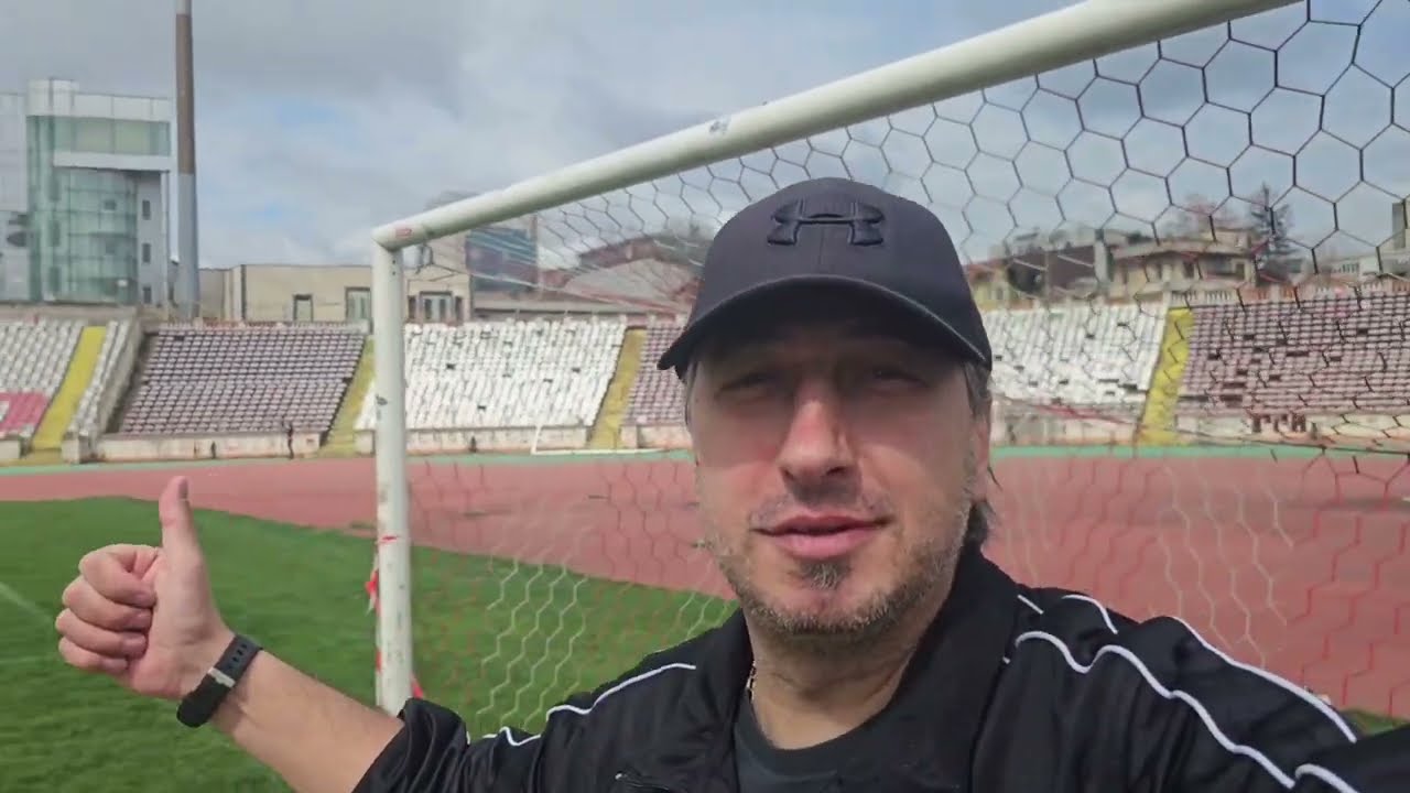 Clubul Sportiv Dinamo.....căndva o fabrică de sportivi...acum are  o echipa fara stadion.....