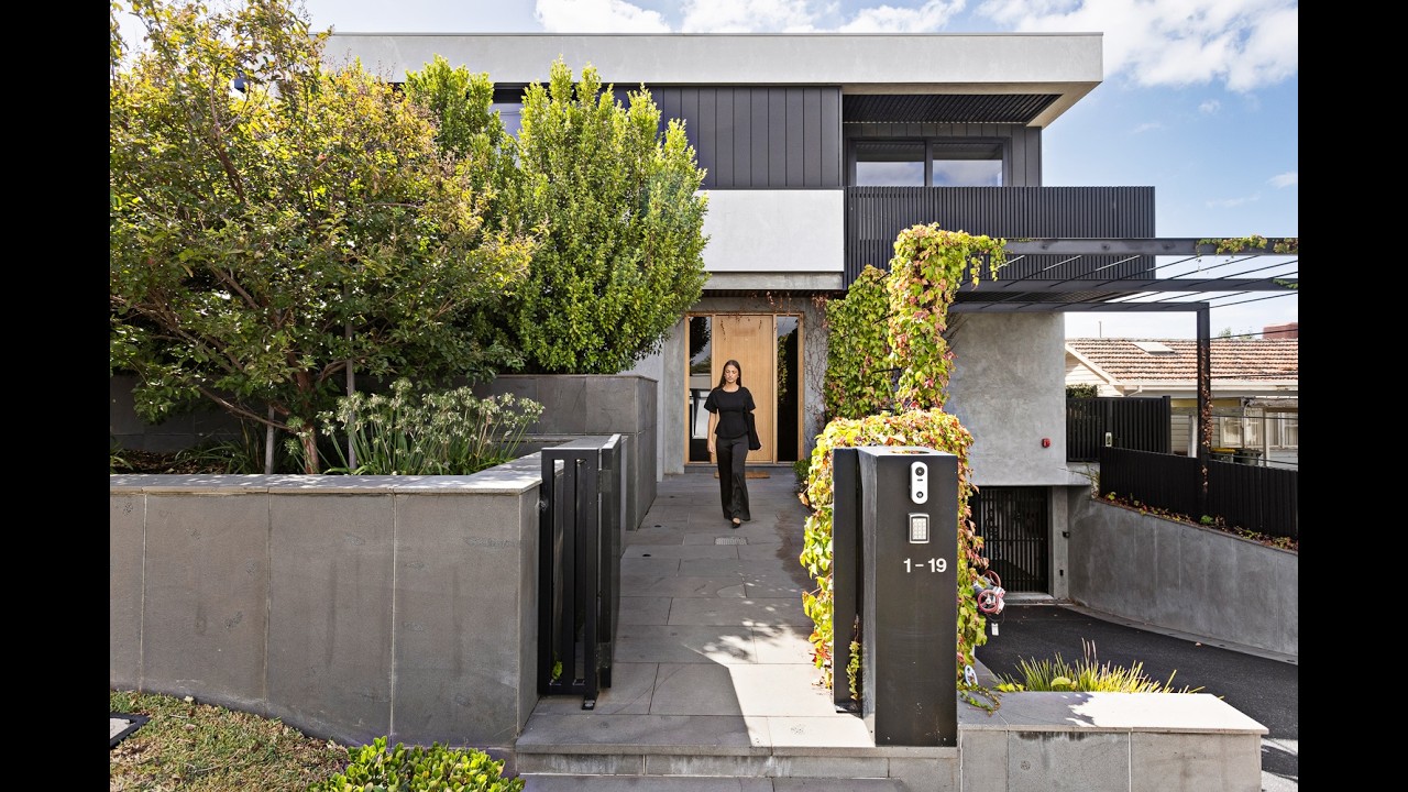 1/19 AFTON STREET, ABERFELDIE