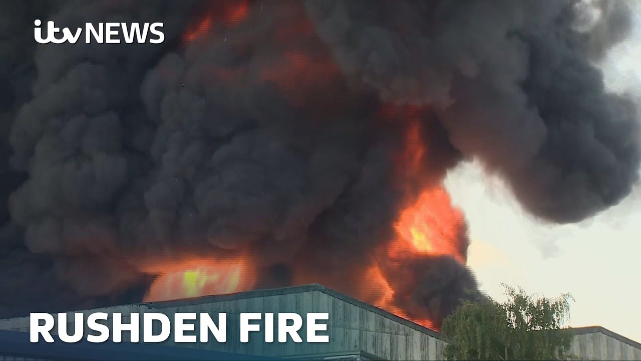 Fire bosses declare 'major incident' after huge fire at Rushden recycling centre | ITV News