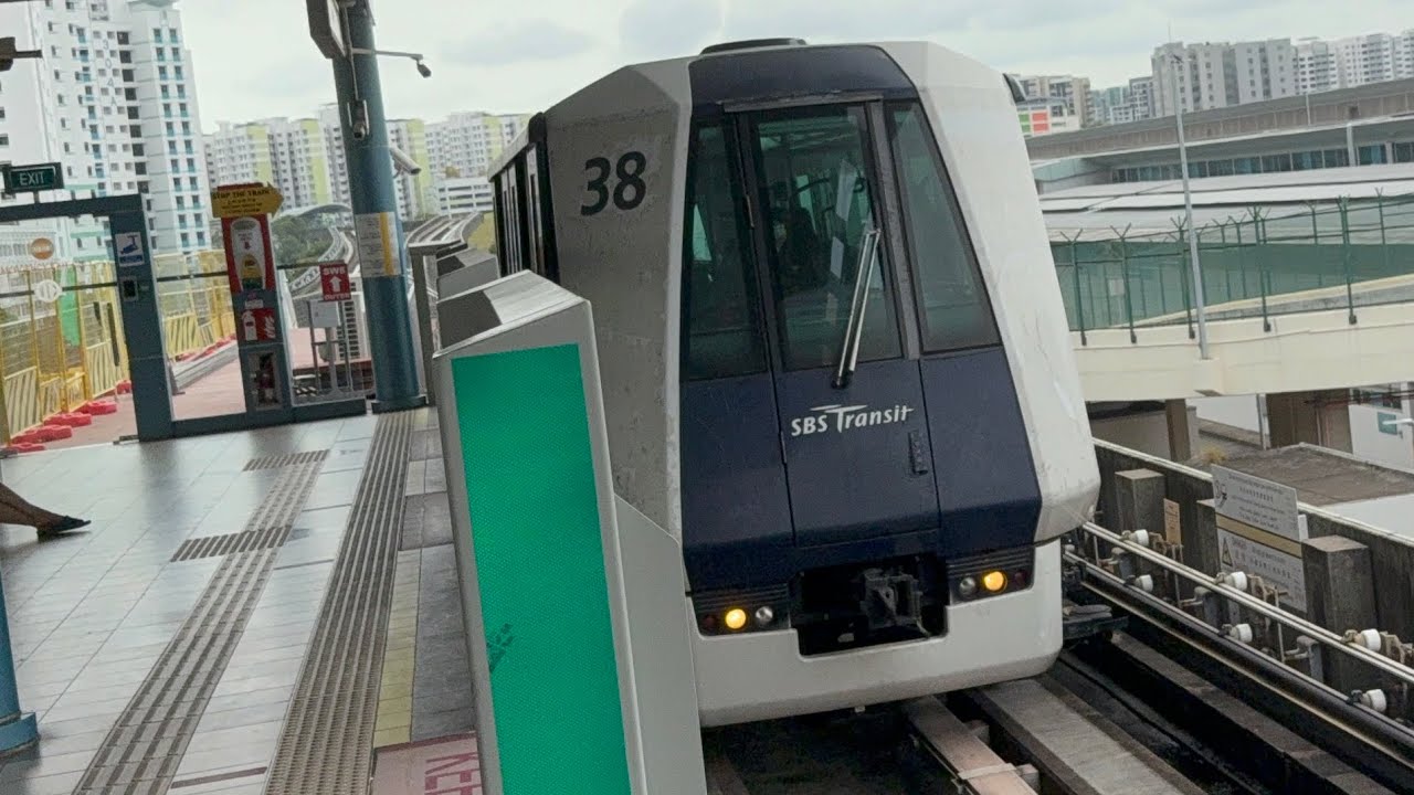 Mitsubishi Electric Crystal Movers C810 [V38] from (STC) Sengkang➡️Tongkang (SE7)