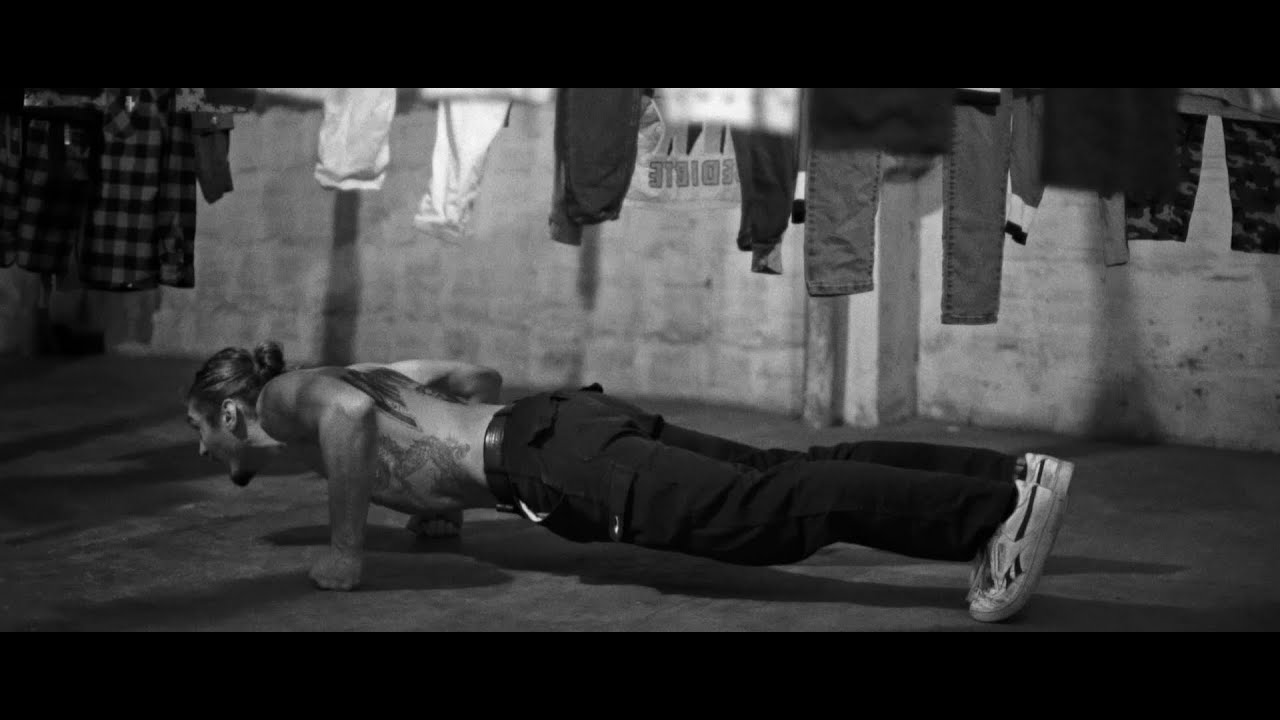 Akran - Onesti criminali (Official Video)