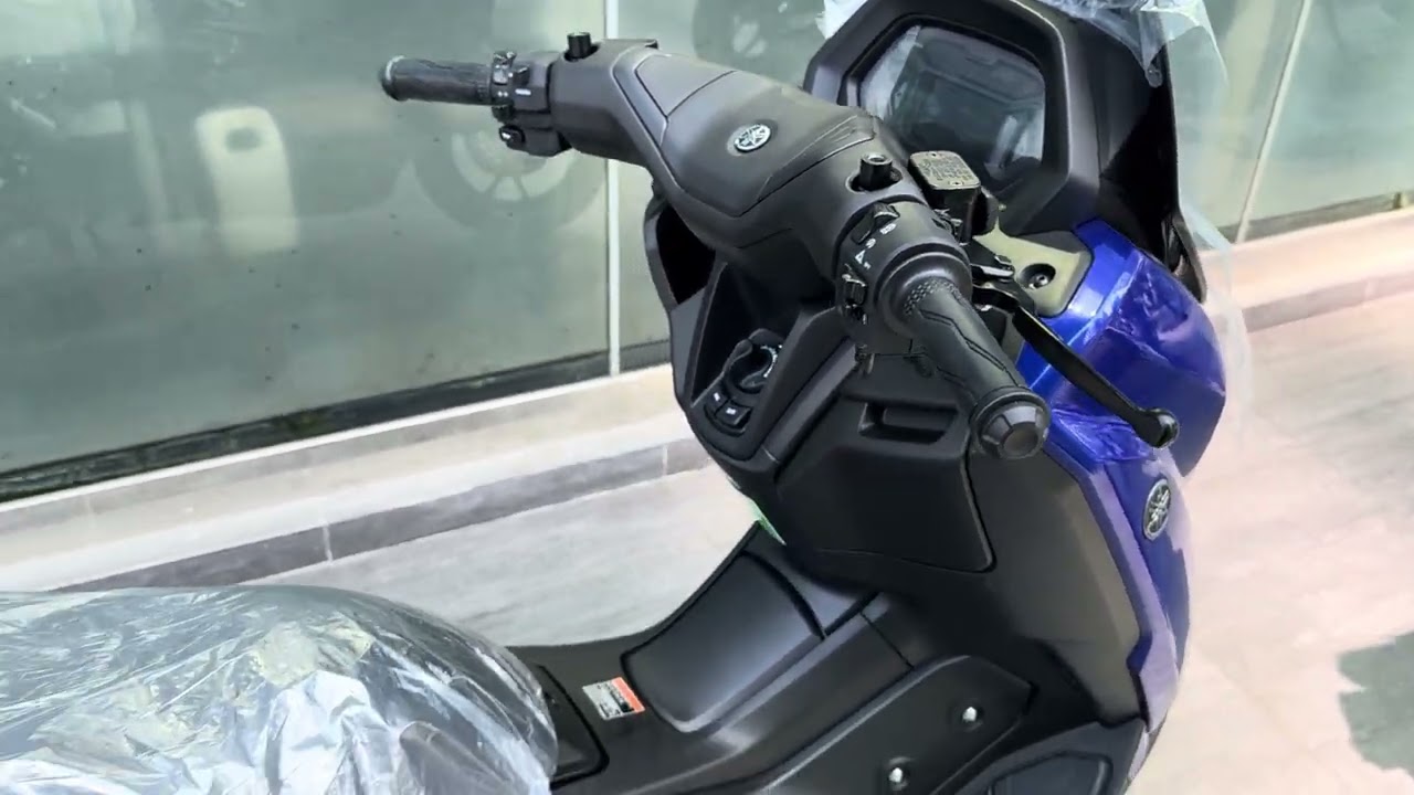 ( Đã bán ) NMAX xanh dương bản tiêu chuẩn 69tr. Mới về sẵn 1 xe nha anh em. 