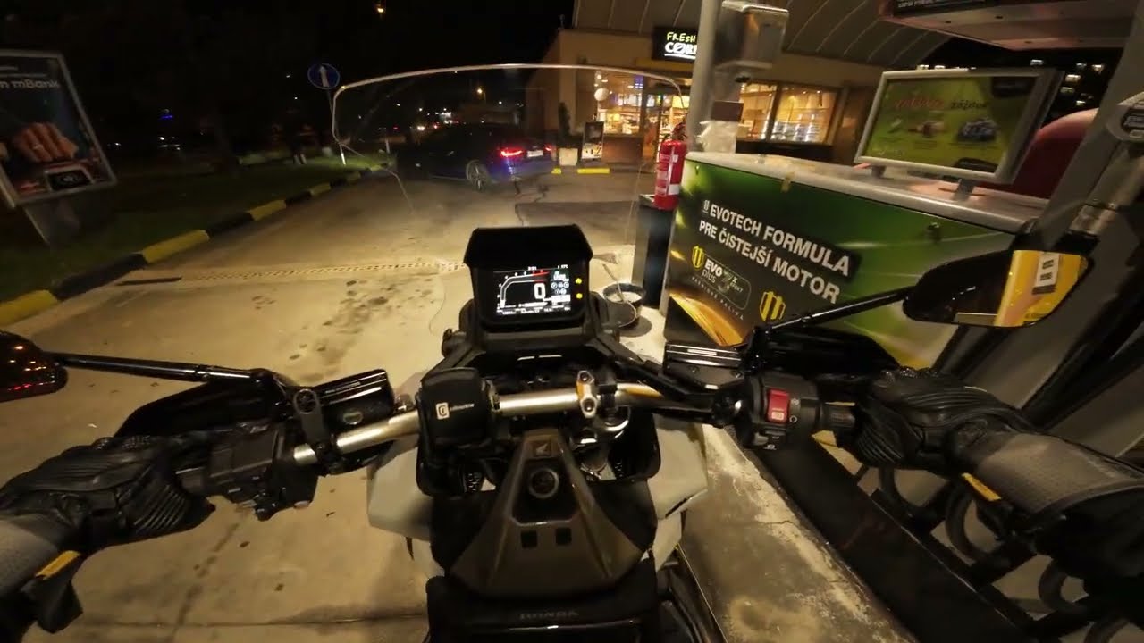 Honda X-ADV 750 october night ride [SC-Project]