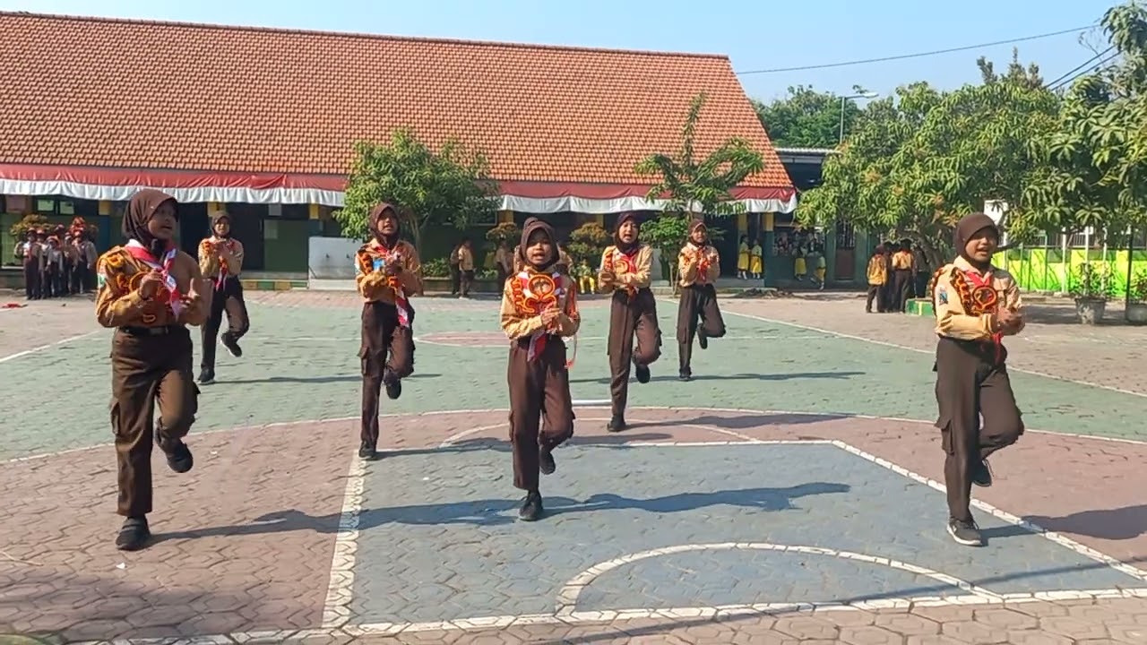 Yel-Yel LT 1 - Regu Raflesia