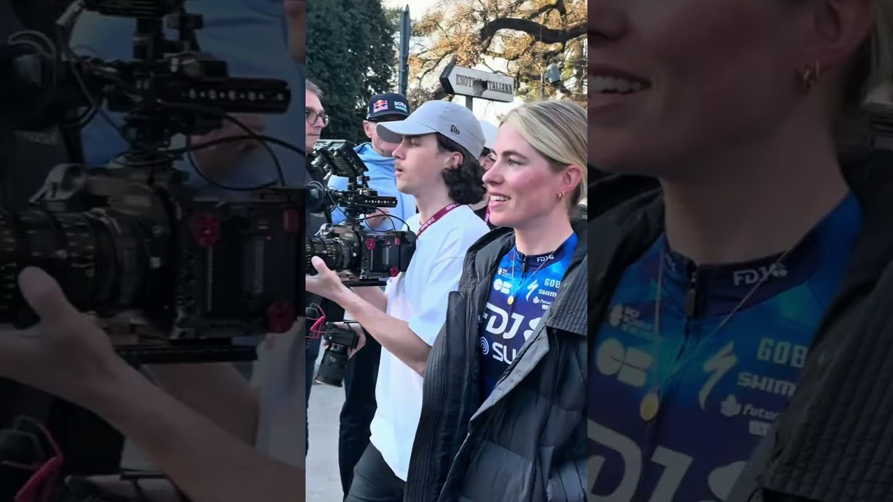 We love you Demi Vollering, but your dog is the real star of the show today 🐶🥹🫶 #stradebianche
