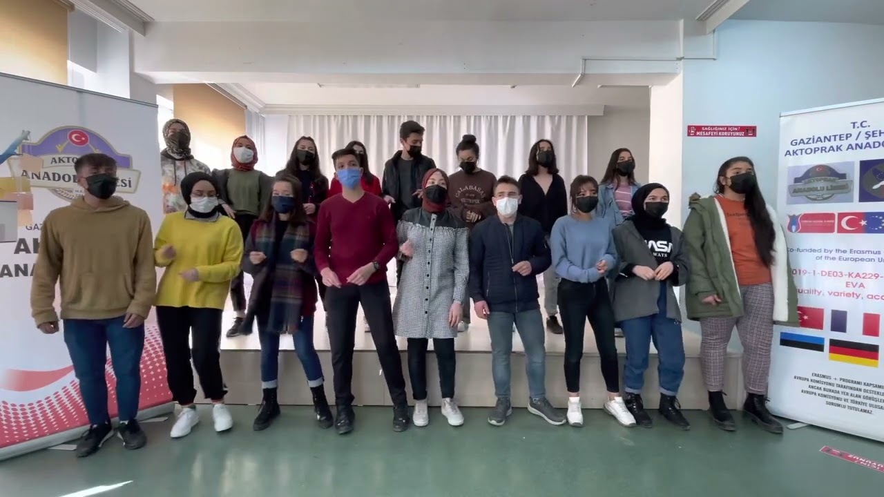 Aktoprak Anadolu Lisesi Gençlik Korosu Söylüyor