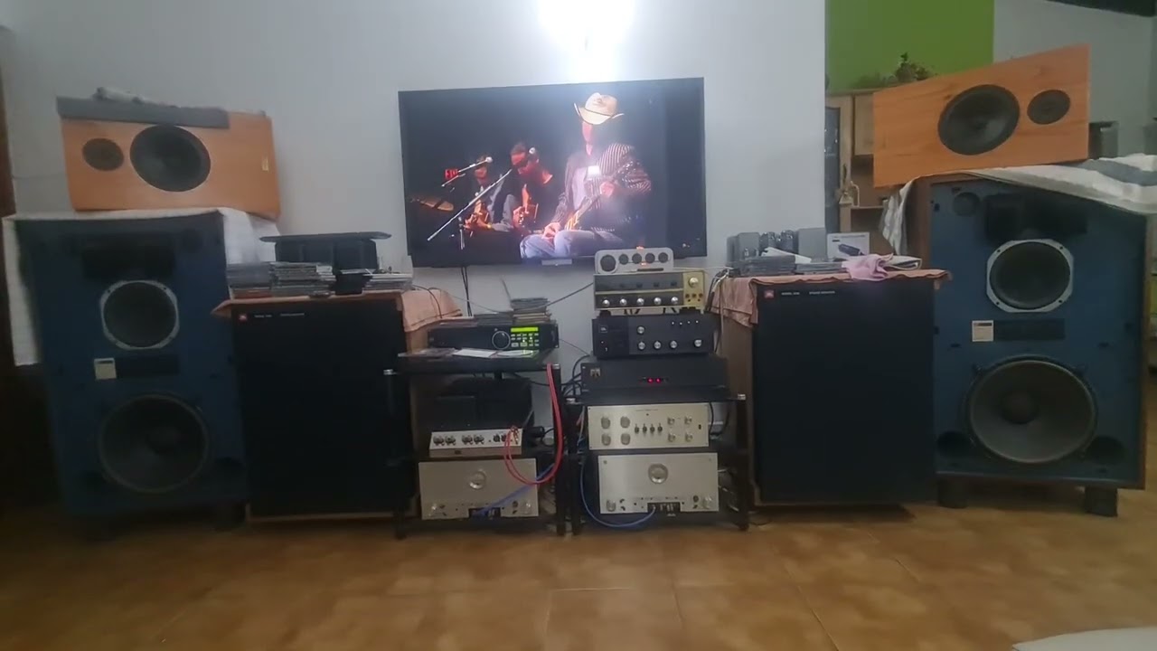 BATALLA DE GIGANTES A VALVULAS !! PALIZA DE QUAD 2 & 22 A MCINTOSH 240/275/MARANTZ PRE 7 & POWERS 9 