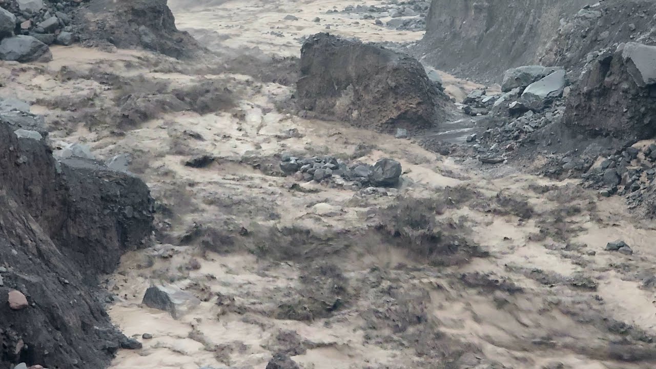 LAHAR DINGIN SEMERU HARI INI, Amplitudo 30 mm