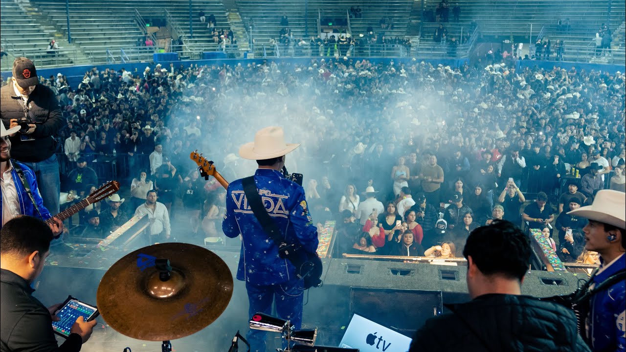 Grupo Viada - En Vivo (Desde Illinois)