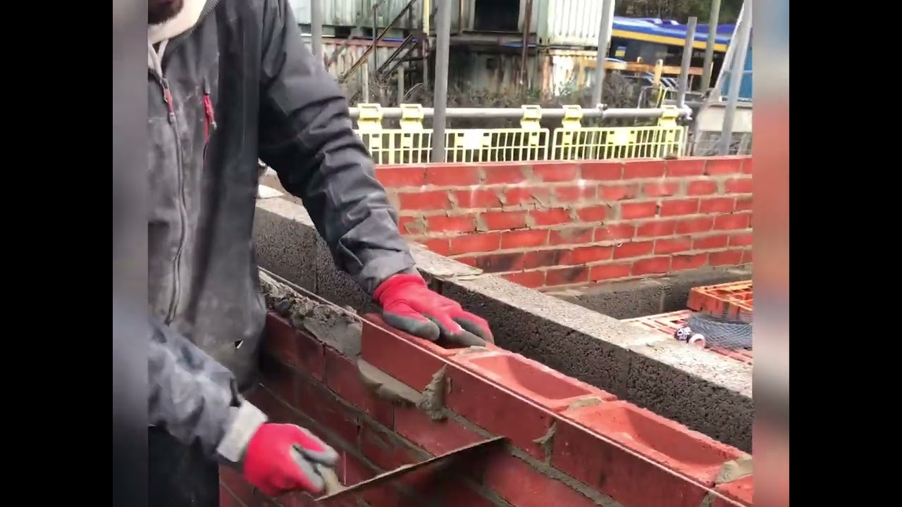 Fastest bricklayer In the world?