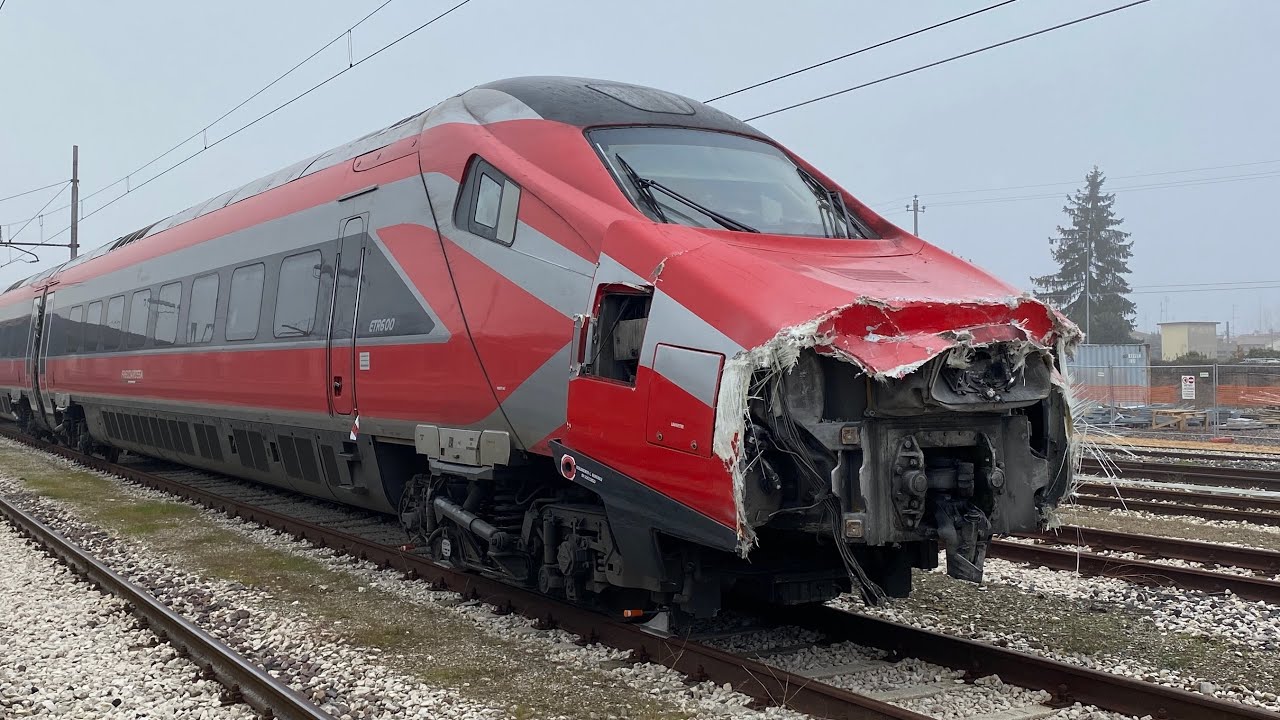 IL FRECCIAROSSA COL MUSO DISTRUTTO…
