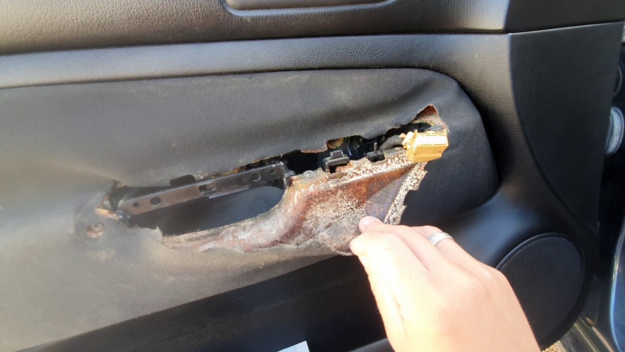 Substituindo o tecido das portas do GOLF mk4  por couro 