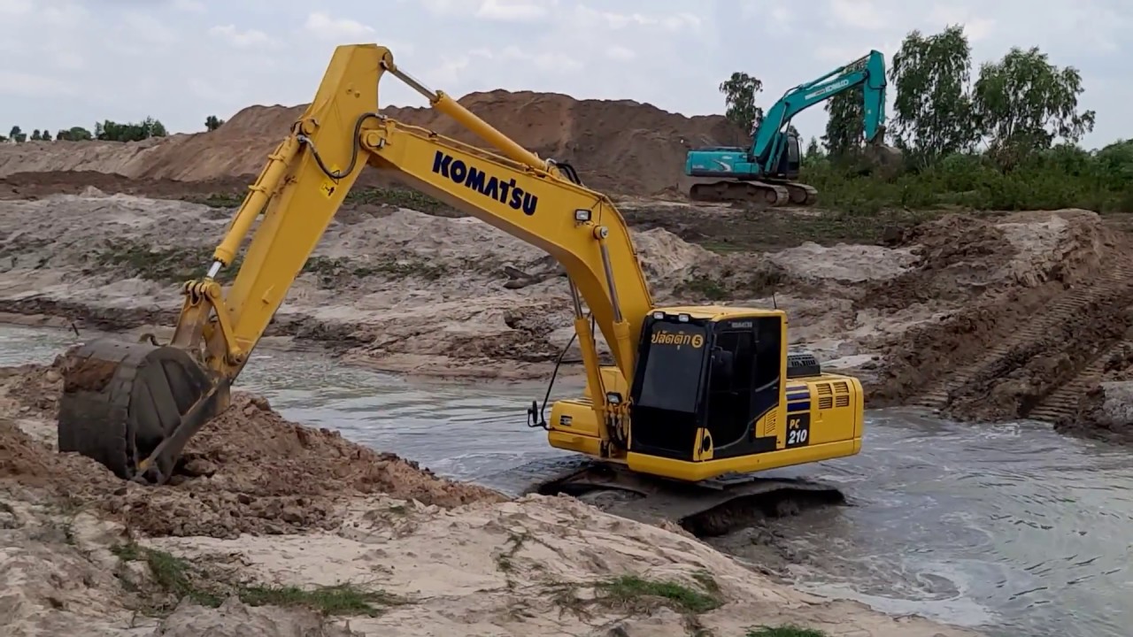เดินข้ามคลอง kobelco sk200-10 vs komatsu pc210-10mo  ลงน้ำ excavator EP.5090