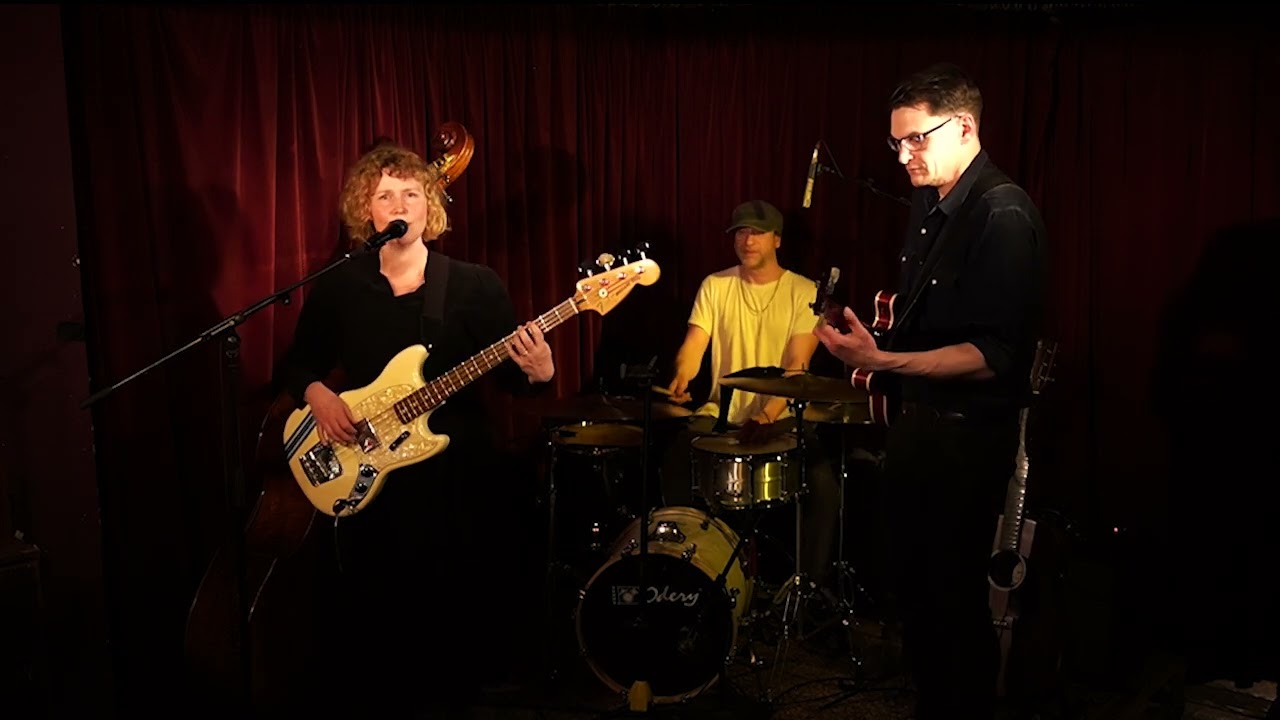 Love Me Or Leave Me - Ma Polaine's Great Decline live at Green Note