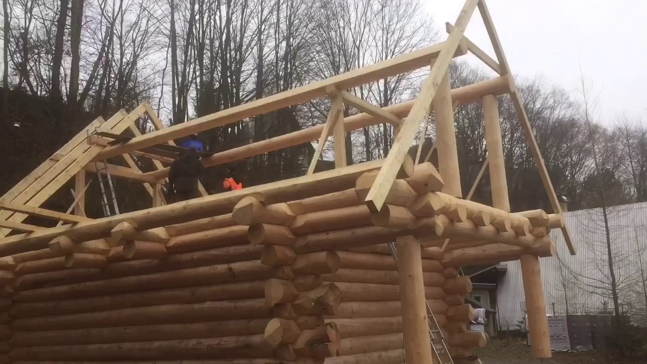 Stavba zrubu na Ruzine