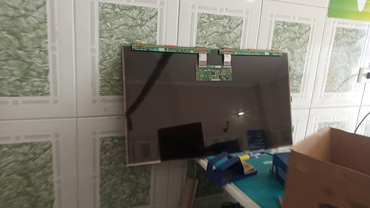 Guia de Adaptação de Tela LCD em LED moderna , no caso lcd lg antiga em uma semp tcl smart