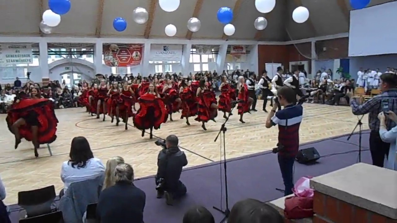 2019 11.15 Szalagavató Bibó Kiskunhalas kánkán táncbemutató
