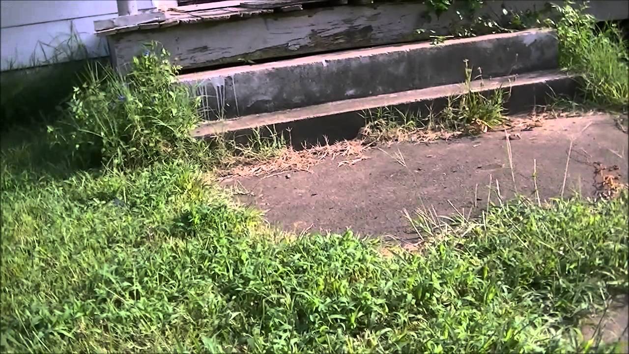METAL DETECTING 1889 SPOOKY HOUSE GIVEN UP SOME GOOD STUFF