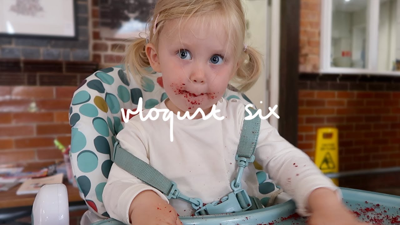 TODDLER VS CAKE | VLOGUST