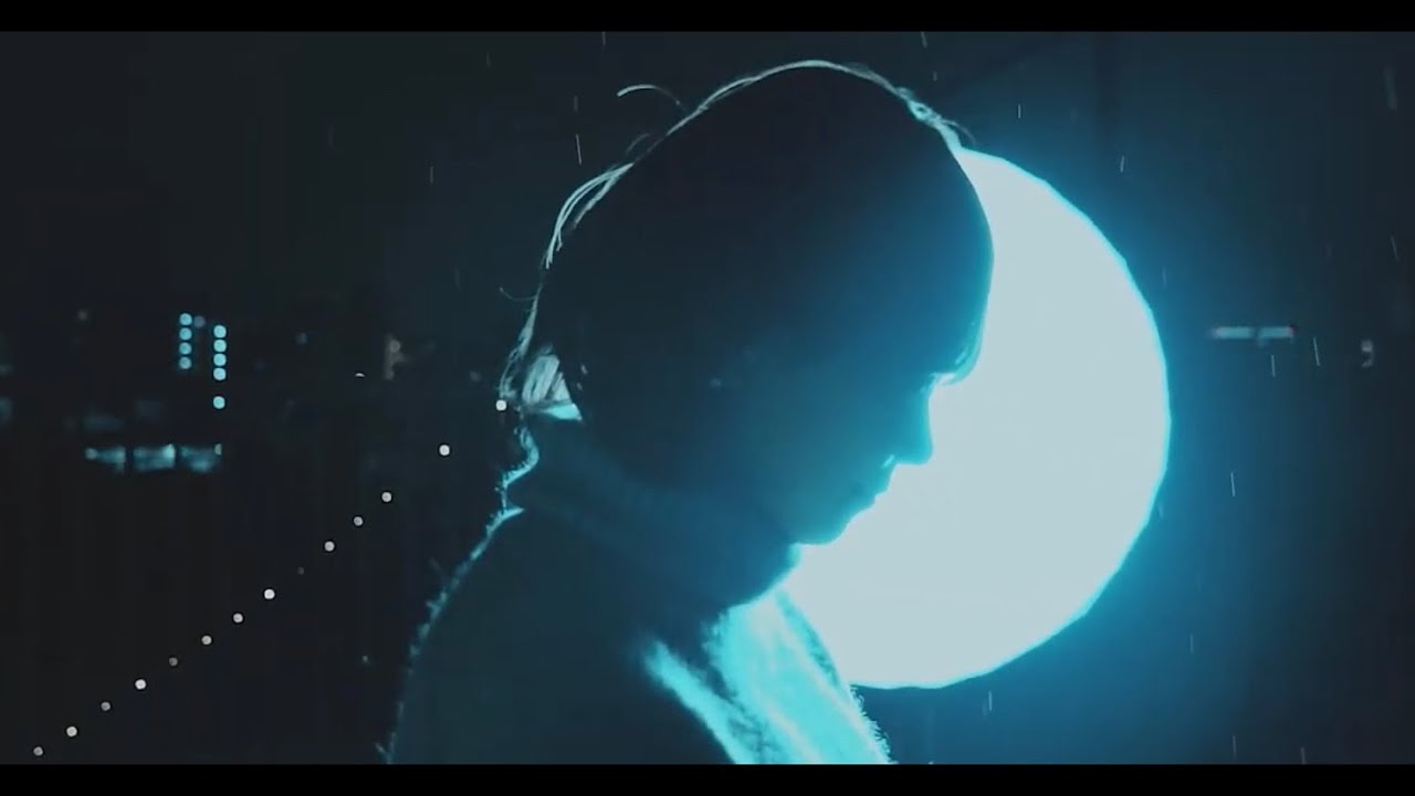 Roomania /『三日月になれたら』(Official Music Video)